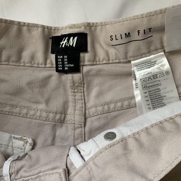 H&M Shorts - Picture 9 of 9